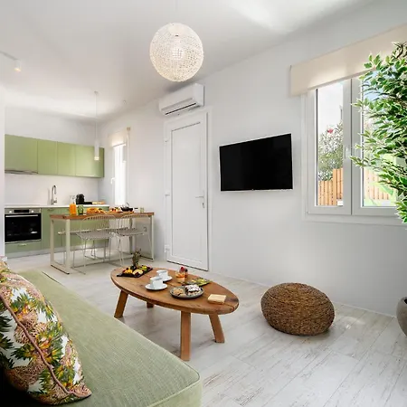 Sunday Luxury * Agia Anna (Naxos)