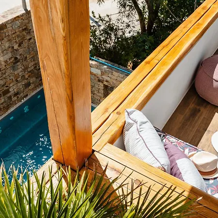 Sunday Luxury Villa