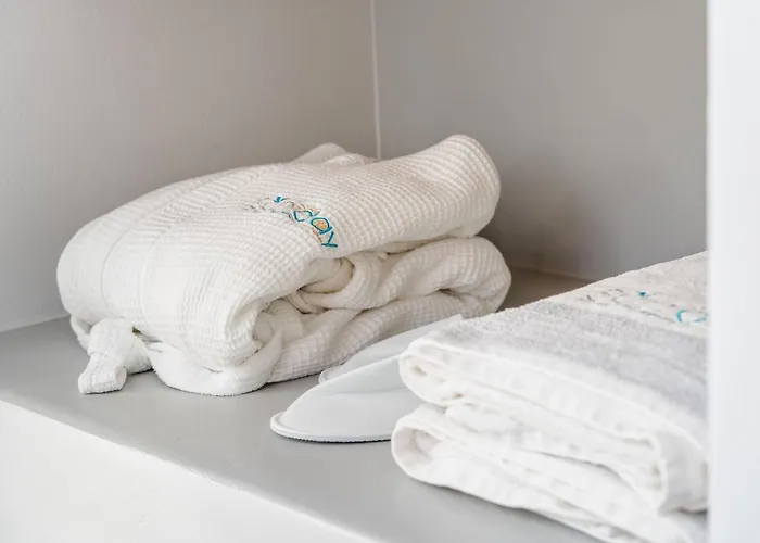 Sunday Luxury * Agia Anna (Naxos)